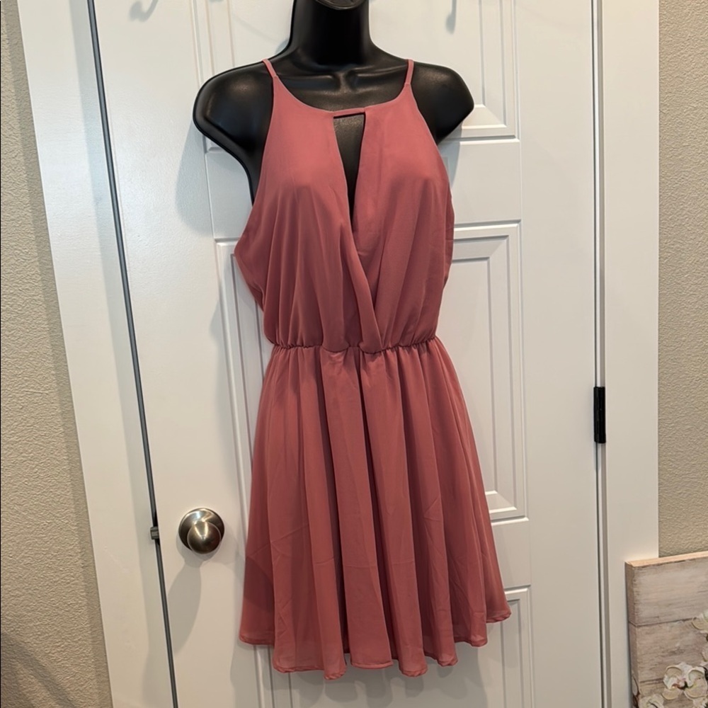 Francesca's Collections Pink Cut Out Pleated Mini Dress